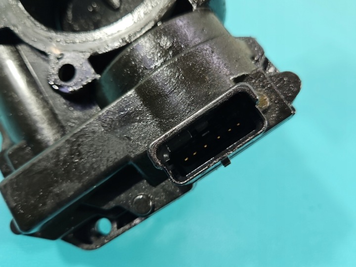 PAPILLON DES GAZ PEUGEOT 508 I 867527880 A2C39215900 1.6 THP