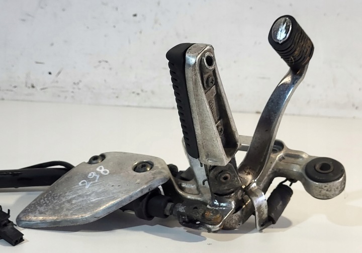 SET DROIT AVANT LEVIER POMPE 4YR274430000 YAMAHA FAZER FZS 600 1998-2003R
