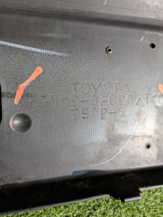 PARE-CHOCS AVANT AVANT TOYOTA VERSO 09-13 NR.Z9196