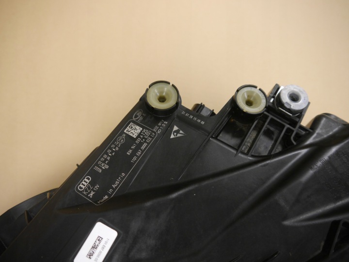 AUDI Q3 83A PHARES COMPLET LED 83A941033A 83A941034A