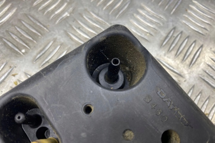 RÉSERVOIR VACUUM OPEL SIGNUM 46845905 26810706 1.91L DIESEL 2004