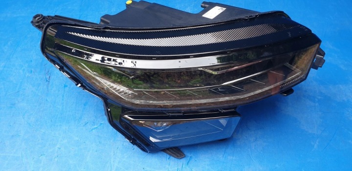 NEUF PHARE LANTERNE AVANT GAUCHE SKODA KODIAQ LED CRYSTAL LIGHTING