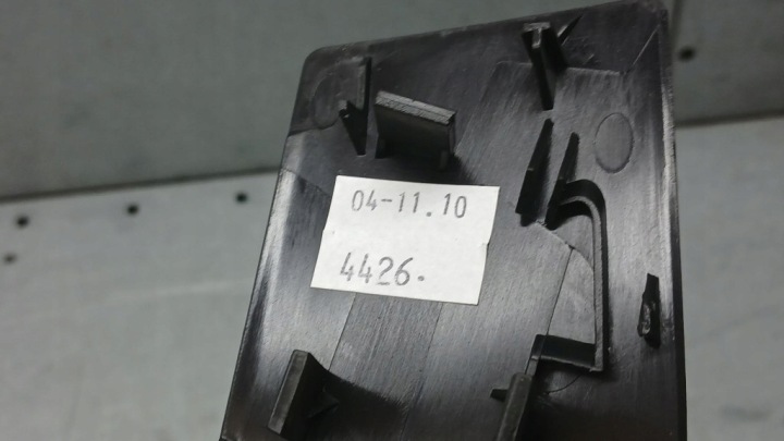 DÉCOR FLANC PORTES DROIT ARRIÈRE OE 3986809 VOLVO S60 10-18R