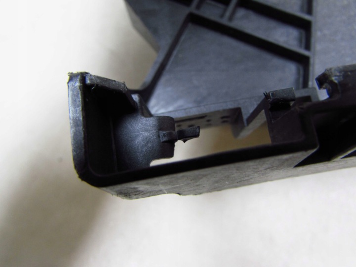 VOLVO S60 II V60 10-17 SERRURE DE PORTE ARRIÈRE GAUCHE SUPPORT 31349864