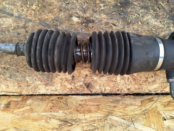 CRÉMAILLÈRE DE DIRECTION MITSUBISHI PAJERO III 00-06 EUROPE MR449370