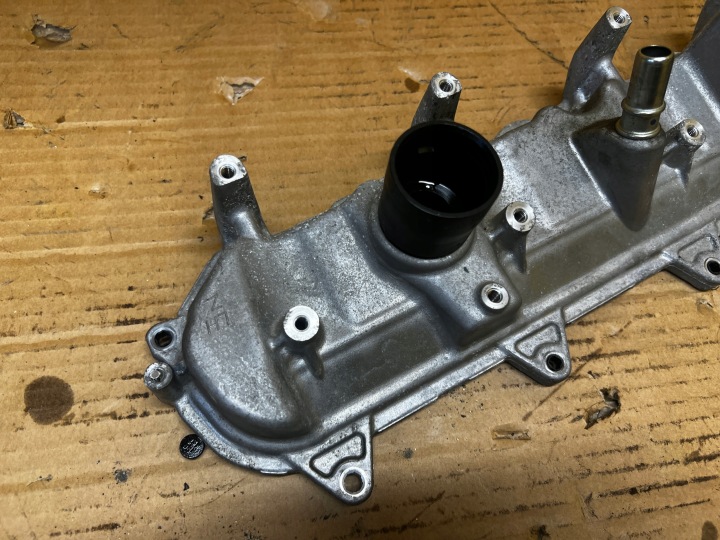 ENSEMBLE COUVERCLE DE SOUPAPES CULASSES GAUCHE DROITE CADILLAC ESCALADE IV 6.2 V8
