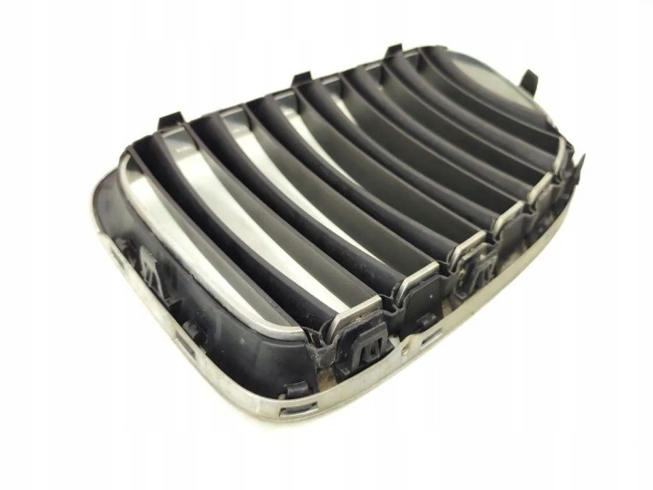 GRILLE BMW X1 (E84) 2993308 2.0L DIESEL 150KW 2011