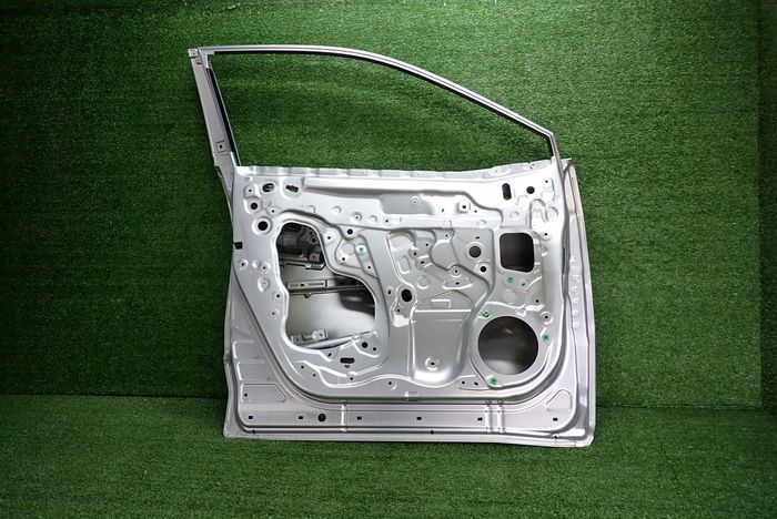 TOYOTA C-HR CHR II 24- PORTES GAUCHE AVANT