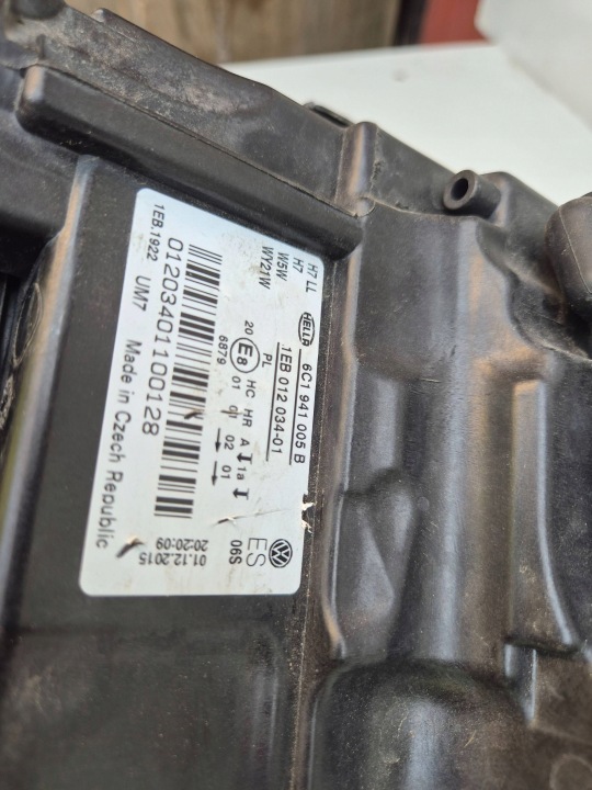 VW POLO 6C1 6R LIFT PHARE AVANT AVANT GAUCHE 6C1941005B ENDOMMAGÉE