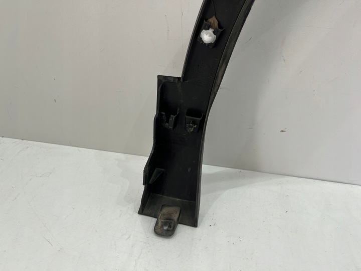 SEAT TARRACO MOULURE GARDE-BOUE AVANT GAUCHE 524854731