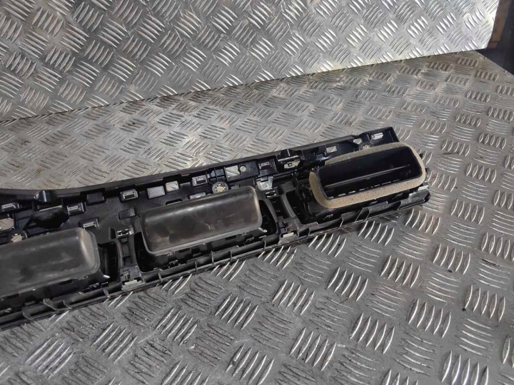 AUDI Q7 2017 GRILLE CONDUIT D'AIR CONSOLES 4M1820902