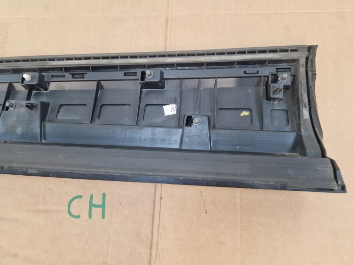 AUDI Q7 SQ7 II 2 4M0 S LINE 19- LIFT MOULURE PORTES DROITS AVANT 4M0583960N