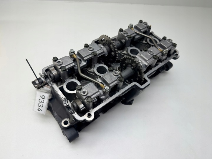 SUZUKI RF 900 CULASSE COMPLÈTE