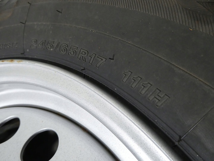 VW AMAROK LLANTA ZAPAS BRIDGESTONE 17 2H001027H 