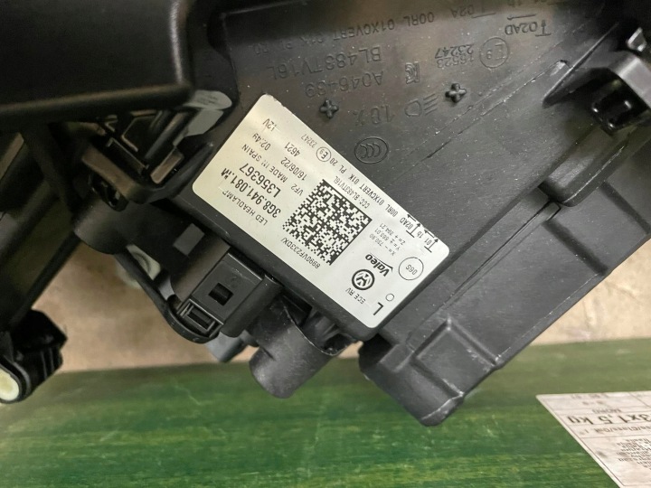 VW ARTEON PHARE AVANT GAUCHE COMPLET LED 3G8941081M