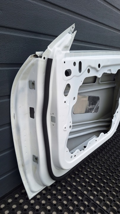 MERCEDES CLA W118 PORTES DROIT AVANT