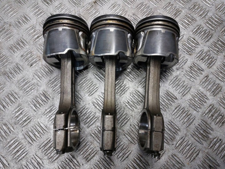 PISTON BIELLE 3 PCS RENAULT KOLEOS I 2.0 DCI M9R832 1065.3