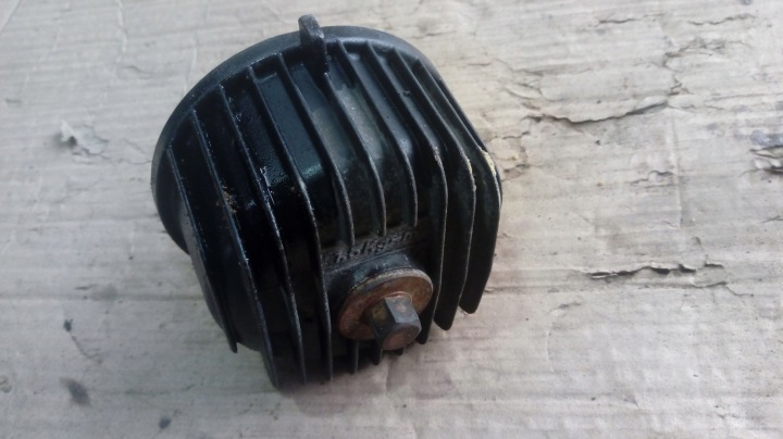 SUPPORT FILTRE HUILES YAMAHA XJ 900 600 750 OBUDOW