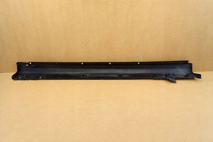 SUZUKI SX4 S-CROSS II 21- MOULURE REVÊTEMENT SEUIL SEUIL DROITE 7723163T0 OE