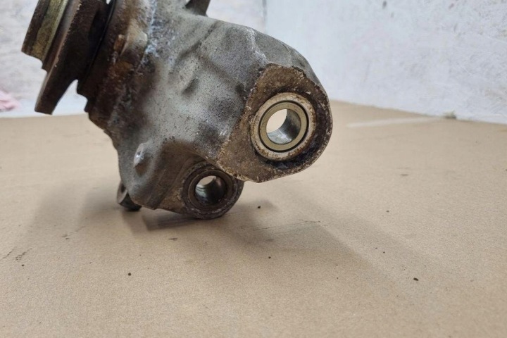 ROTULE DE DIRECTION AVANT DROITE AUDI A6 AVANT (4F5, C6) 4F0258 2.0L GASOLINE 2009