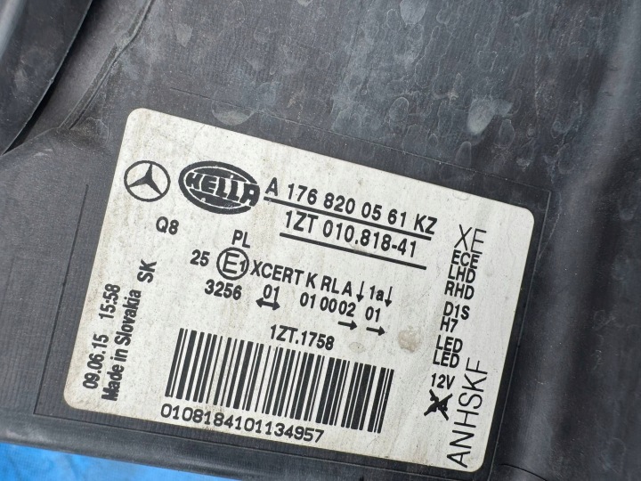 MERCEDES A 176 ILS PHARE GAUCHE 1768200561