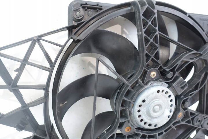 OPEL COMBO D 2011- VENTILATEUR RADIATEUR 8E4241000