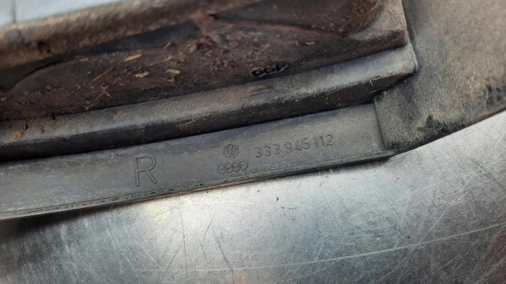 PHARE ARRIÈRE DROITE VOLKSWAGEN PASSAT B3 1.8B 90R 333945112