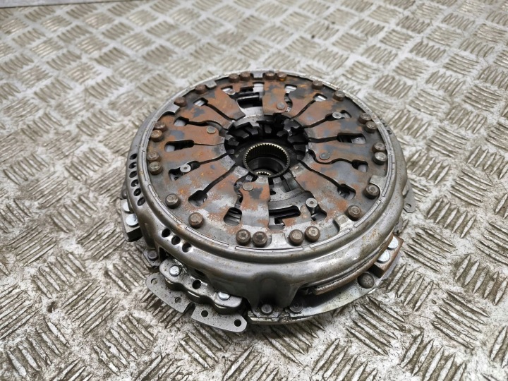 AUDI A1 2023 EMBRAYAGE ENSEMBLE
