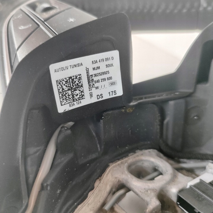 AUDI Q3 F3 2018 VOLANT