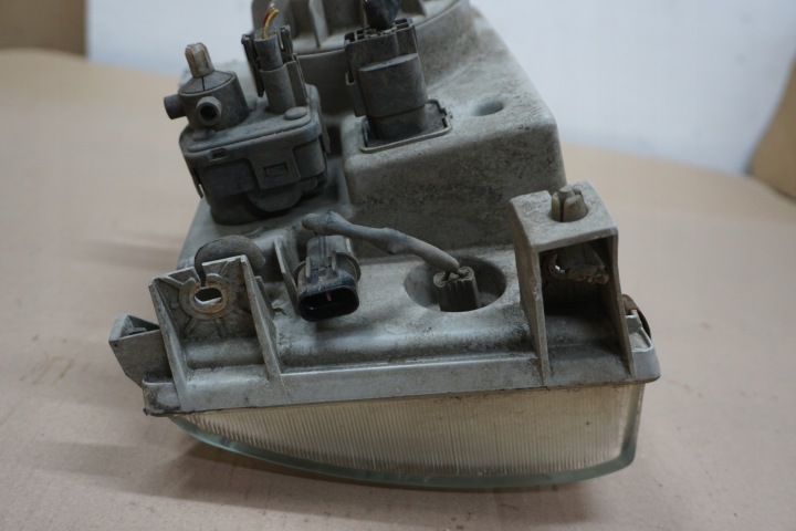 HYUNDAI GALLOPER PHARE GAUCHE AVANT GAUCHE AVANT 98-03R EUROPE