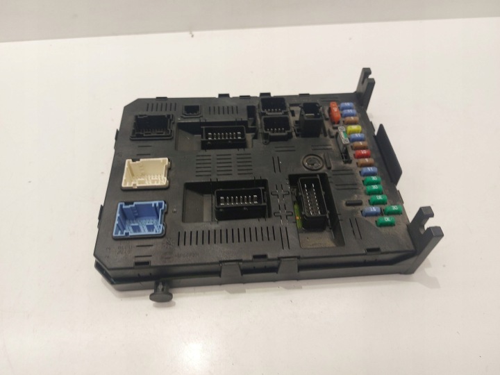 PEUGEOT 407 2007 CHÂSSIS MODULE FUSIBLES