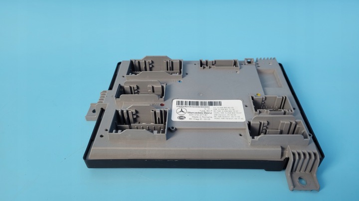 MERCEDES W206 C200 23R 2.0 CDI MODULE CONTRÔLEUR CONFORT SAM A2069008219