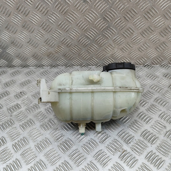 BMW 4 F32 F33 2016 RÉSERVOIR D'EXPANSION CHLODZIWA