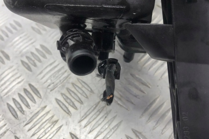 RÉSERVOIR D'EXPANSION BMW 5 TOURING (E61) 7800293 2.5L DIESEL 2009
