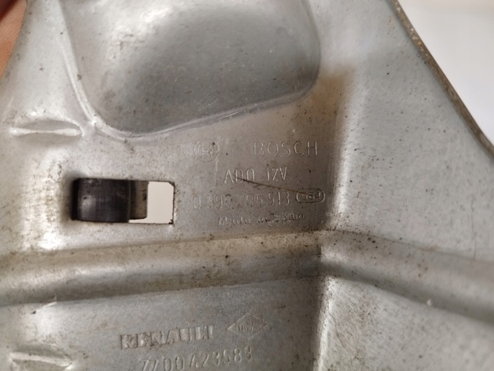 RENAULT LAGUNA 93-01R PETIT MOTEUR ESSUIE-GLACES ARRIÈRE 7700423583