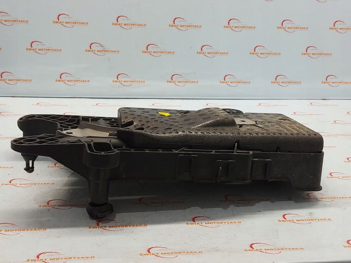 SKODA KODIAQ 1.5 TSI 19R SUPPORT BATTERIE 5QF915325B