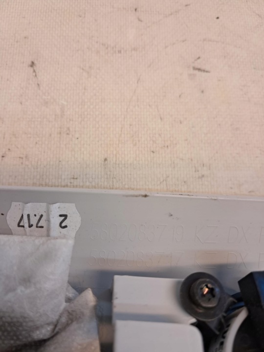 REVÊTEMENT PROTECTION MONTANTS DROIT AVANT IVECO DAILY IV 14- 5802083719