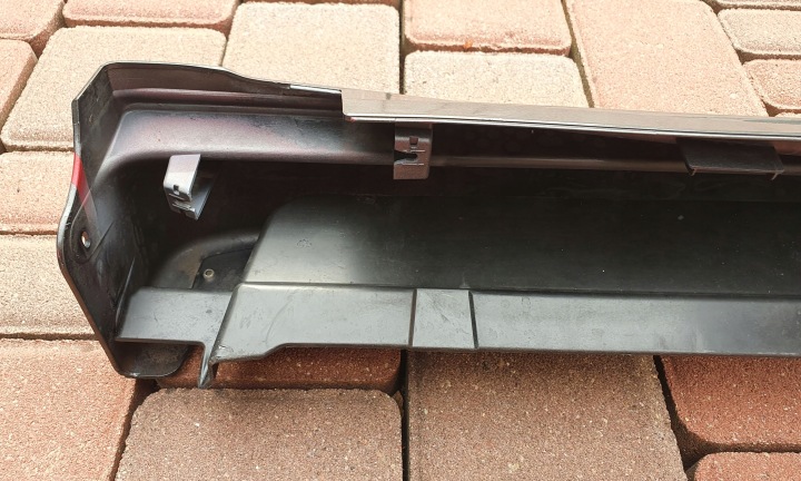 DROITE MOULURE SEUIL SEUIL NISSAN JUKE I F15 NISMO