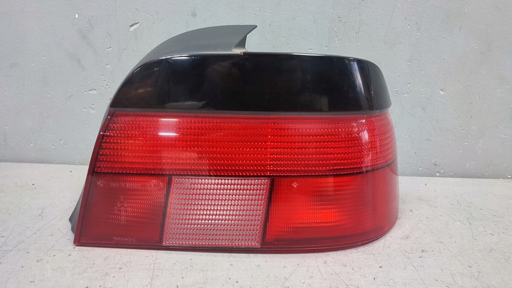 FARO DERECHA PARTE TRASERA BMW 5 E39 BERLINA 