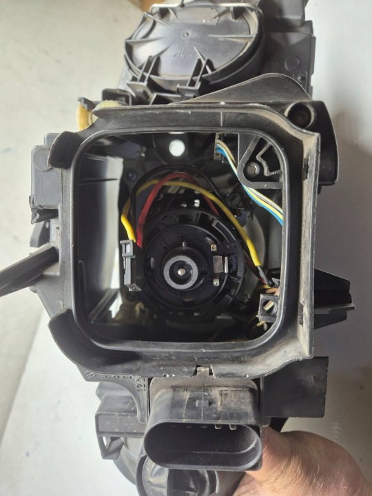 AUDI A3 8P 03-05 PROJECTEUR GAUCHE PHARE AVANT GAUCHE XÉNON EUROPE 8P0941029M