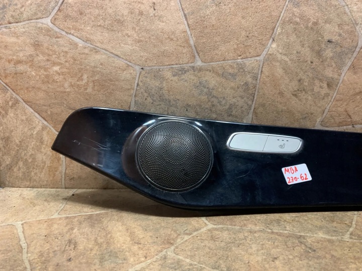 MOULURE DÉCORATIVE FLANC AVANT DROITS PORTES MERCEDES-BENZ C (W205)
