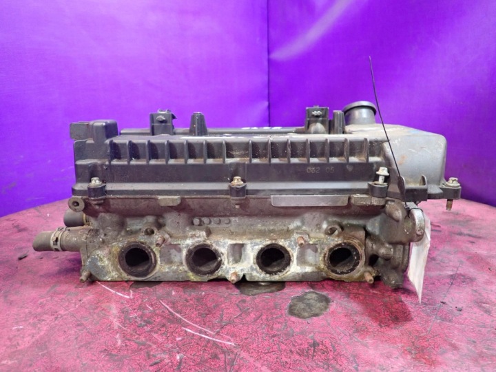 MITSUBISHI COLT VI Z30 1,3 4A90 CULASSE COUVERCLE DE SOUPAPES ARBRES MN155155D