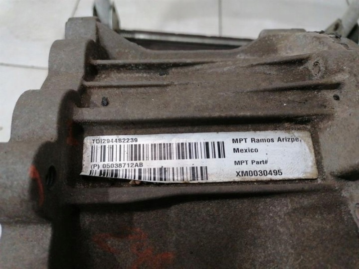 JEEP GRAND CHEROKEE WK2 MK4 SRT8 6.4 TRANSFER COFFRE 05038712AB TRANSMISSION