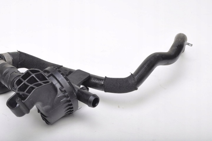 VOLVO XC40 B4 MILD-HYBRID TUYAU FIL EAU 32249730 31493272