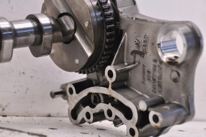 AUDI A4 B8 A5 1.8 TFSI ARBRE À CAMES ADMISSION 06H101A 06H103166G