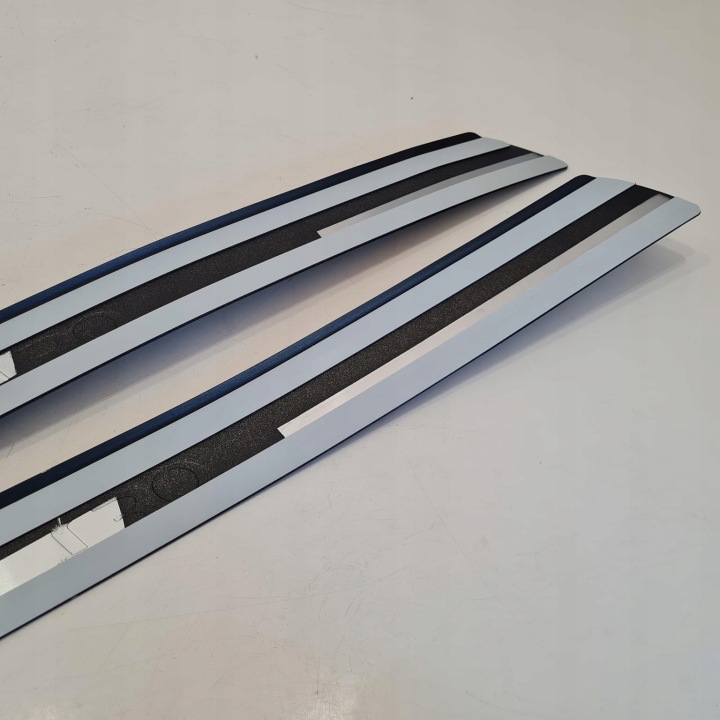 REVÊTEMENTS SEUIL HYUNDAI I30 AVI30-24101