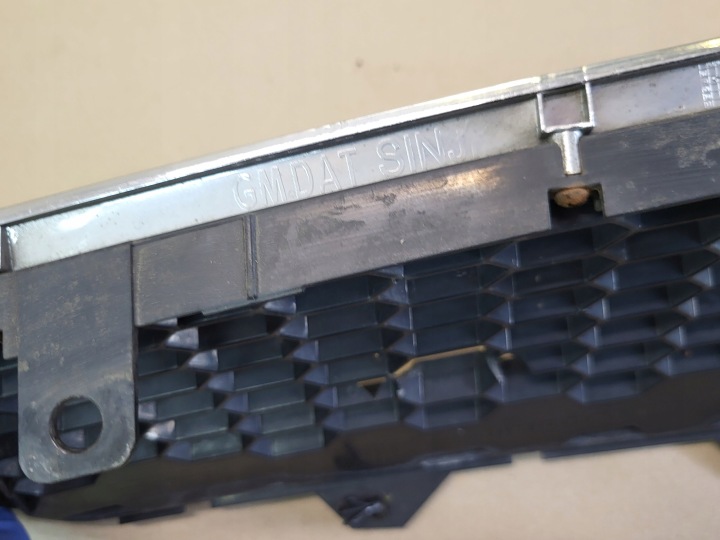 CHÂSSIS CHROME AVEC GRILLE DE RADIATEUR CALANDRE PARE-CHOCS AVANT CHEVROLET AVEO II 2 T-255 OE