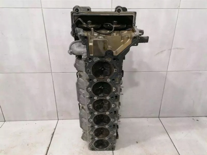 ASTON MARTIN RAPID 10-14 AM16 V12 PISTON HEAD 8G436M099AA LEFT