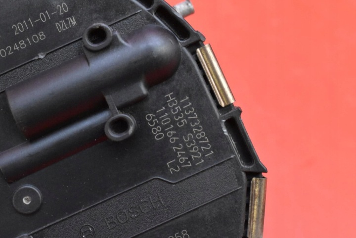 PETIT MOTEUR ESSUIE-GLACES GAUCHE AVANT EUROPE BM51-17504-AF FORD FOCUS MK3 11-15