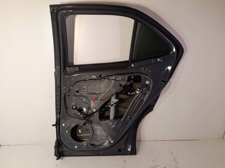 TOYOTA YARIS CROSS PORTES ARRIÈRE DROIT (T446)